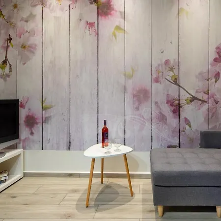 Апартаменты Casa Gardenia-modern Next To The Beach, Near Old Town