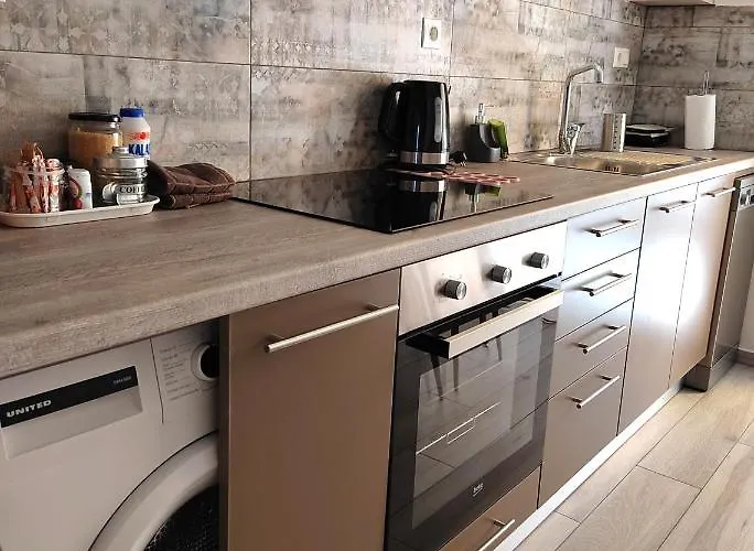 Casa Gardenia-modern Next To The Beach, Near Old Town *